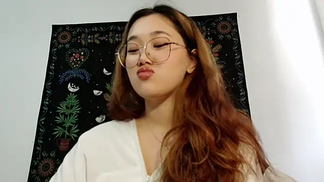 Jennatyan online show from 9, 9, 2025