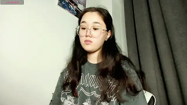 Jennatyan online show from 8, 3, 2025