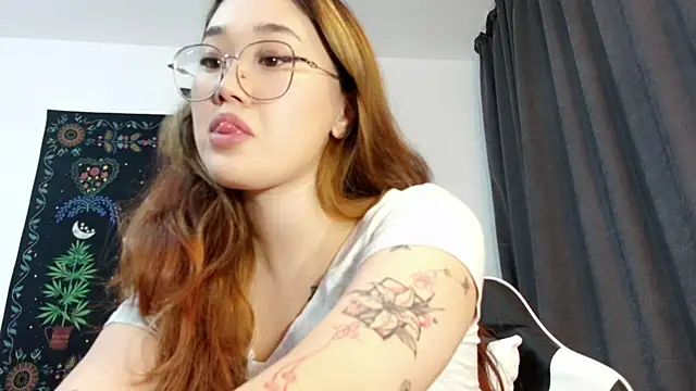 Jennatyan online show from 6, 10, 2025