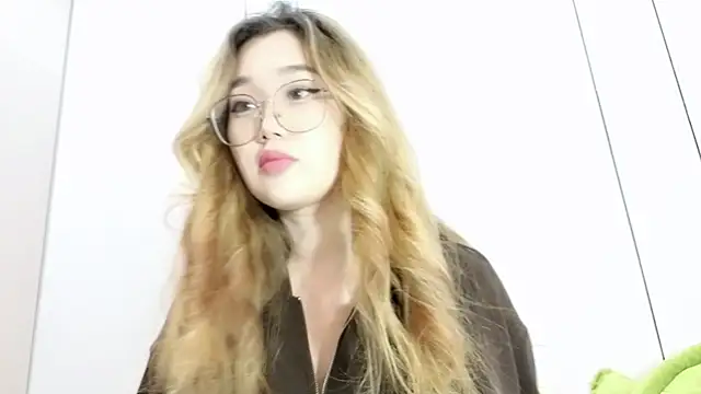 Jennatyan online show from 8, 1, 2026