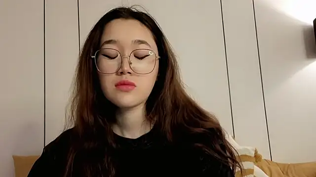 Jennatyan online show from 20, 5, 2026