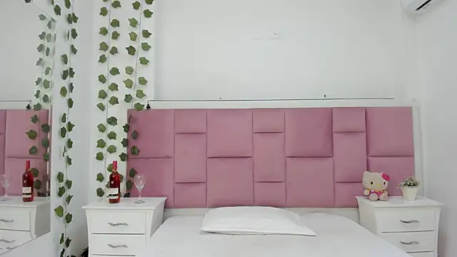 kaily sweet1 online show from 4, 2, 2026