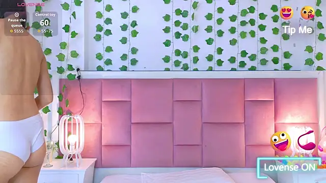 kaily sweet1 online show from 13, 4, 2026