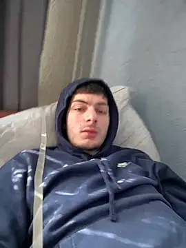 Snapshot of youssef00711 chatting on 17, 2, 2025 youssef00711 online show from 17, 2, 2025