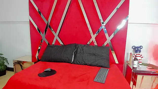 Milanxht online show from 13, 11, 2025