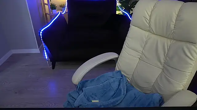 ElysLunar online show from 1, 2, 2025