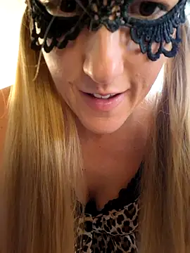 Hexe12346 online show from 5, 11, 2025