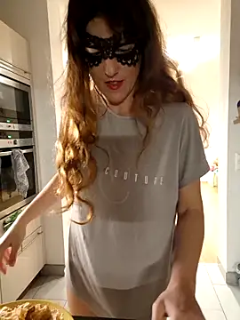 Hexe12346 online show from 5, 11, 2025