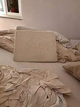 Hexe12346 online show from 13, 1, 2026