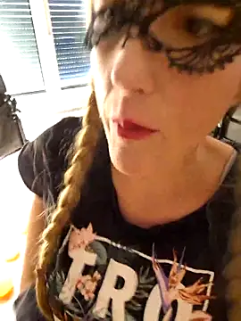 Hexe12346 online show from 15, 11, 2025