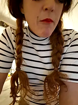 Hexe12346 online show from 10, 11, 2025