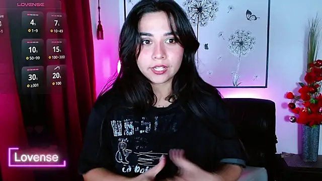 Snapshot of Lune_Claire chatting on 3, 2, 2026 Lune Claire online show from 3, 2, 2026