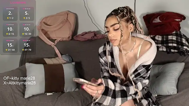 Snapshot of kittymarie28 chatting on 16, 11, 2025 kittymarie28 online show from 16, 11, 2025