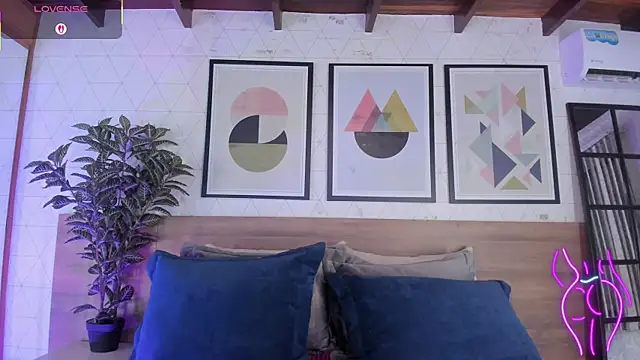 MiaKay1 online show from 11, 1, 2026