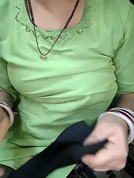 kaveerpooja947 online show from 8, 10, 2025