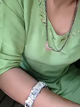 kaveerpooja947 online show from 12, 10, 2025