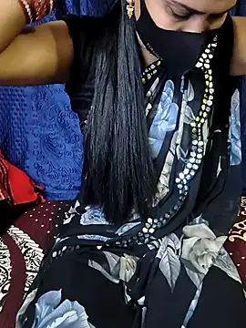 Snapshot of kaveerpooja947 chatting on 20, 2, 2026 kaveerpooja947 online show from 20, 2, 2026