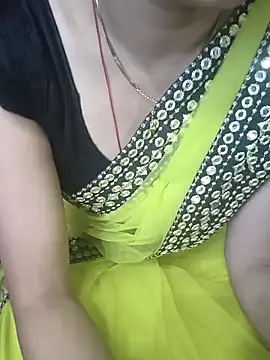 Snapshot of kaveerpooja947 chatting on 26, 2, 2026 kaveerpooja947 online show from 26, 2, 2026