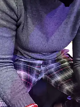 Snapshot of kaveerpooja947 chatting on 1, 2, 2026 kaveerpooja947 online show from 1, 2, 2026