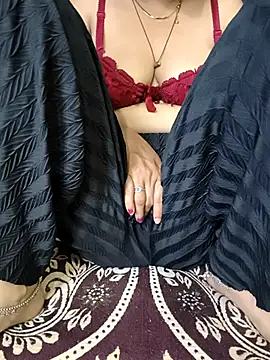 Snapshot of kaveerpooja947 chatting on 10, 2, 2026 kaveerpooja947 online show from 10, 2, 2026