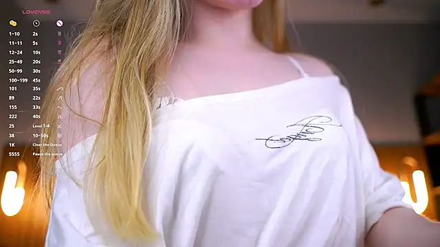 Snapshot of Miss_miracle chatting on 14, 7, 2026 Miss miracle online show from 14, 7, 2026