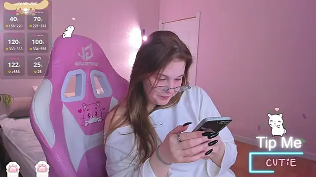 Colleen Blake online show from 3, 12, 2025