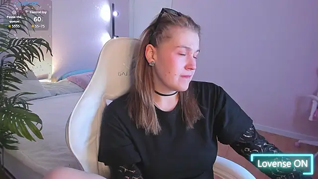 Colleen Blake online show from 2, 2, 2026