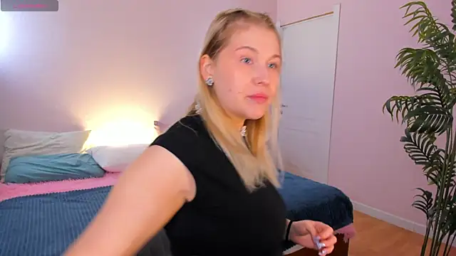 Colleen Blake online show from 7, 5, 2026