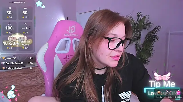 Colleen Blake online show from 15, 11, 2025