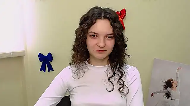  SusieSu  online show from 27, 2, 2025