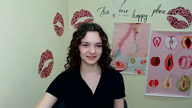  SusieSu  online show from 19, 3, 2025