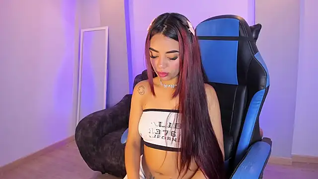 Snapshot of Tiffany_sander chatting on 10, 9, 2025 Tiffany sander online show from 10, 9, 2025