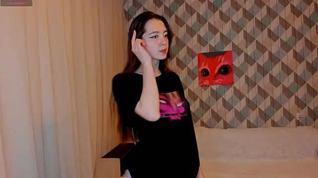 EvaBradley online show from 1, 3, 2025