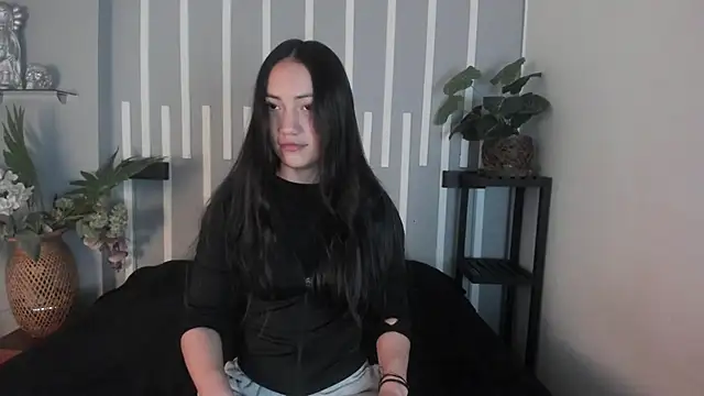 Scarlett  Fox   online show from 10, 11, 2025