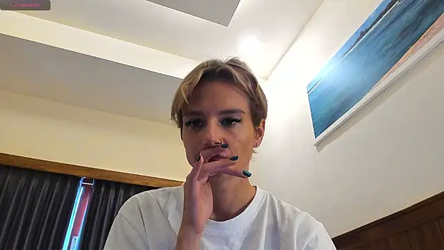 Snapshot of Sailor_m000 chatting on 28, 12, 2024 Sailor m000 online show from 28, 12, 2024