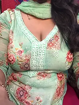 Anamika Kapoor online show from 4, 10, 2025