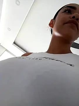 Sara-77 online show from 20, 9, 2025