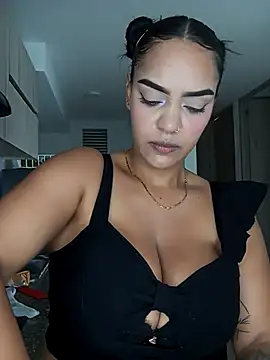 Sara-77 online show from 11, 11, 2025