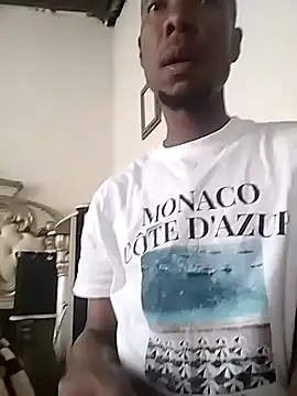 hugecrksam online show from 25, 10, 2025