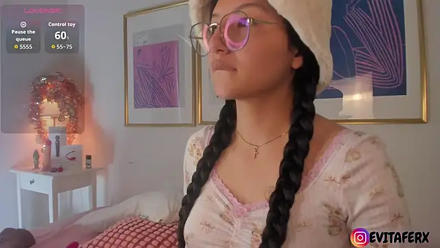 Eva depp online show from 4, 11, 2025