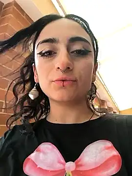 Lila Desiree online show from 8, 5, 2026