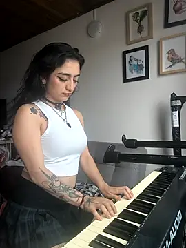 Lila Desiree online show from 23, 11, 2025