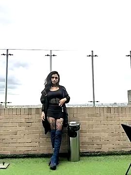 Lila Desiree online show from 3, 10, 2025