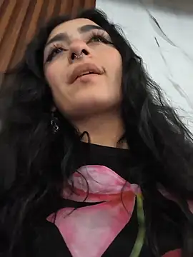 Lila Desiree online show from 17, 6, 2026