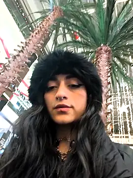 Lila Desiree online show from 25, 11, 2025