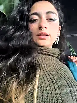 Lila Desiree online show from 19, 9, 2025