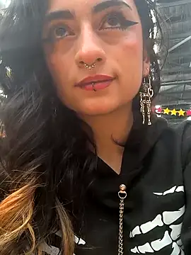 Lila Desiree online show from 7, 3, 2025