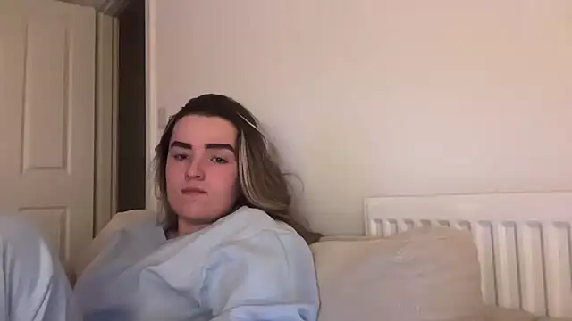 maisiesmithx online show from 24, 3, 2026