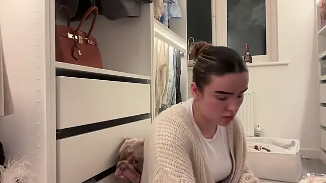 maisiesmithx online show from 28, 3, 2026