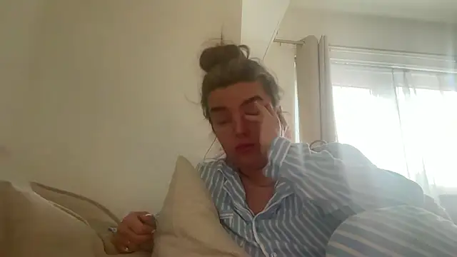 maisiesmithx online show from 28, 10, 2025